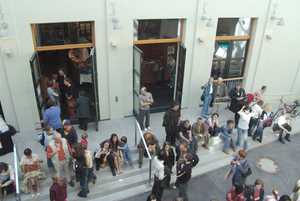 Theater tri-bühne